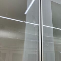 A-751【リユースのサカイ野々市店】ジモティ来店特価‼ 3枚扉食器棚 木製 ホワイト クリーニング済みの画像