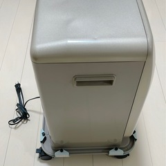 CORONコロナ 石油ファンヒーター キャスター付きの画像