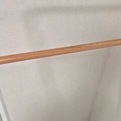 衣類ハンガーラックの画像