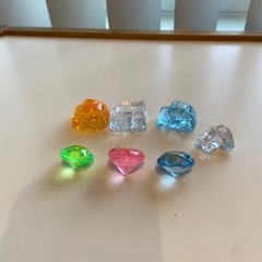 宝箱付きおもちゃのダイヤクリスタルの画像