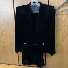 ベルベット生地　　黒スーツ11号の画像