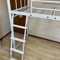 ロフトパイプベッドの画像