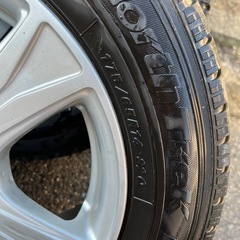 スタッドレスタイヤ アルミセットの画像