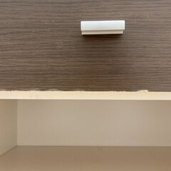 A-755【リユースのサカイ野々市店】ジモティ来店特価‼ 2枚扉食器棚 木製 ホワイト×ブラウン クリーニング済みの画像