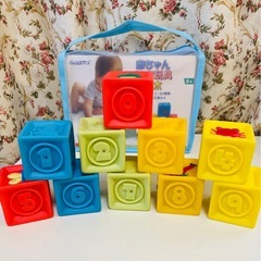 赤ちゃん　知育玩具　柔らかい音が出る積み木の画像