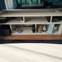 テレビ台の画像
