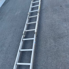 脚立　ハシゴ
の画像