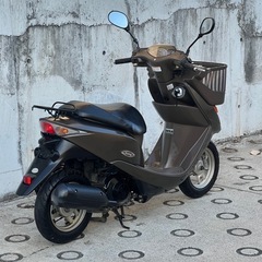 大人気セール‼️安心のバッテリー充電済み🔋前後タイヤまだまだ山あり🗻嬉しいシート張替え♪オイル交換済み♻️燃費重視＆バイク初心者の方にオススメ🔰ラクラク始動のインジェクション💥AF68 ディオチェスタ✴の画像