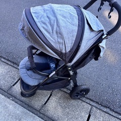 ベビーカーjoieの画像