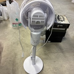 サーキュレーター扇風機2025年製？の画像