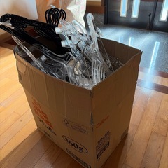 ハンガー　大量の画像