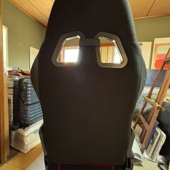 DXRacer 正規ゲーミングチェア 赤｜ヘッドレスト・腰クッション付｜状態良好の画像