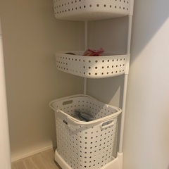 収納ラック／Leqair ランドリーバスケット 3段（ホワイト）日本製の画像