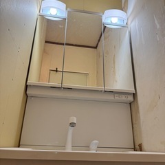 TOTO 洗面化粧台・収納キャビネットの画像