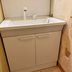 TOTO 洗面化粧台・収納キャビネットの画像