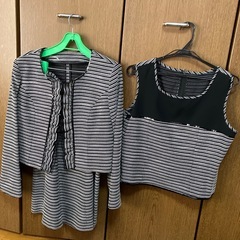 レディーススーツ　フォーマルの画像