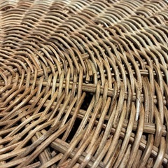 IKEA オットマン 猫　GAMLEHULT ガムレフルトの画像