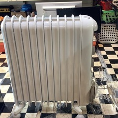 【リサイクルサービス八光】幅25㎝　デロンギ　アミカルド　オイルヒーター　ライトグレー　RHJ45M1115-LGの画像