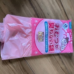 トミカ、絵本、子供のおもちゃ類の画像