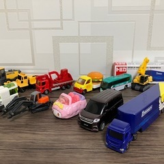 トミカ　ミニカー　20個セットの画像