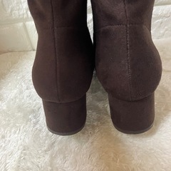 UNITED ARROWS green label relaxingのショートブーツ　ブラウンの画像