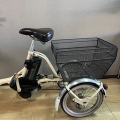 美品✨ ヤマハ電動自転車 三輪車、バッテリー15.4Ahの画像