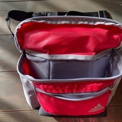 adidasウエストポーチの画像