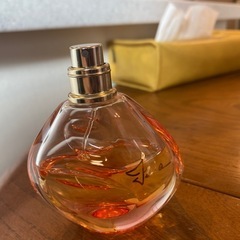 sisley  香水　iziaの画像