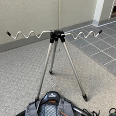 0円釣り用ライフジャケット竿縦 防寒着3点無料早く引き取りきてくれる方に差し上げますの画像