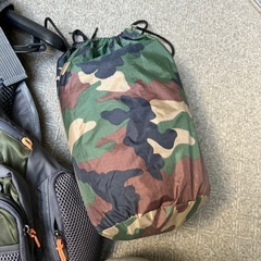 0円釣り用ライフジャケット竿縦 防寒着3点無料早く引き取りきてくれる方に差し上げますの画像