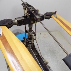 エンジン ラジコンヘリコプター　経年品　動作未確認　現状品　【非対面取引です】の画像