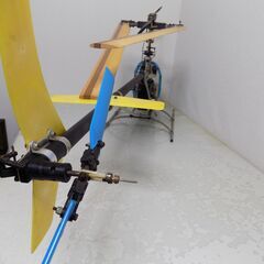 エンジン ラジコンヘリコプター　経年品　動作未確認　現状品　【非対面取引です】の画像