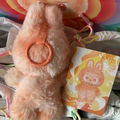 【新品未使用】 ラブブ LABUBU HAPPINESS Big into Energy エナジー
の画像