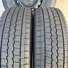 ハイエーススタッドレス　21年物の画像