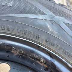 ハイエーススタッドレス　21年物の画像