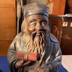 おじさんの置物の画像