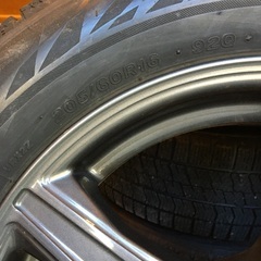 【値下げしました 5万円→3.9万円】ブリヂストンBLIZZAK VRX2 スタッドレスタイヤ ホイールセット2020年製の画像