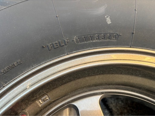 LT285/75R16 スタッドレスタイヤ&ホイール4本セット