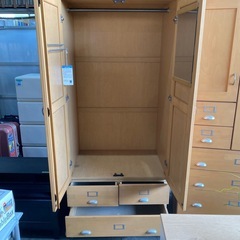 12月は毎日営業中‼️ クローゼット式タンスの画像