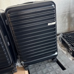 新品　ジャンク品　スーツケースの画像
