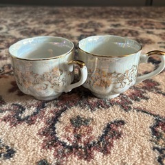 ティーカップ2個の画像