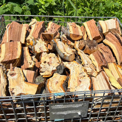 🍎青森産りんごの木 🪵薪材（未乾燥）販売中！ キャンプ アウトドア 焚火 マキの画像