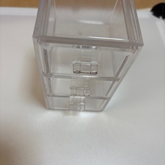 ダイソー　小物入れ　三段の画像