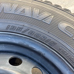 キャラバン　スタッドレス　18物の画像