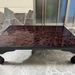 漆塗？猫脚ローテーブル
の画像