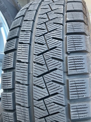 スタッドレスタイヤ195/65R15 (4本、アルミ付) ★値下げしました