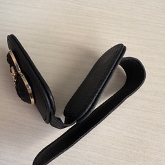 車内用サングラスクリップの画像