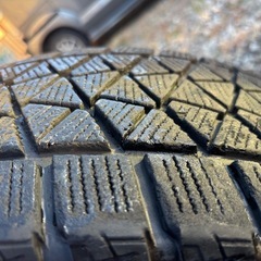 225/60/R17 BMW X1スタッドレスタイヤ、ホイールの画像