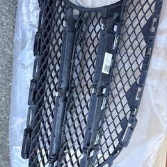 W205 フロントグリルの画像