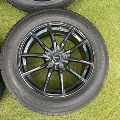 215/60R17 スタッドレスタイヤの画像